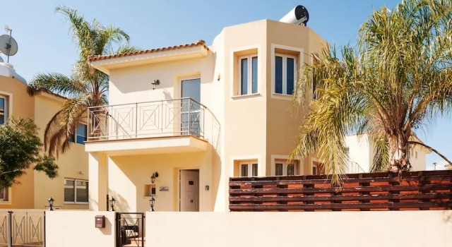 Natalie Villa CL 41