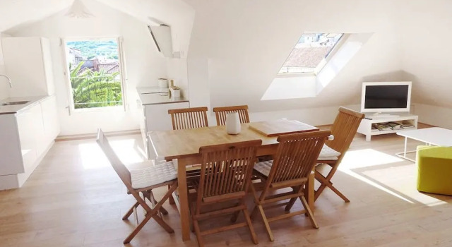 Hvar Attic Apartment, Prenota Appartamento Città di Lesina 
