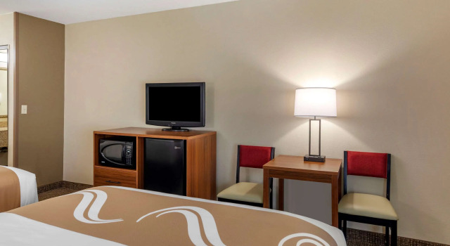 Четырёхместный номер Standard Quality Inn Placentia Anaheim Fullerton