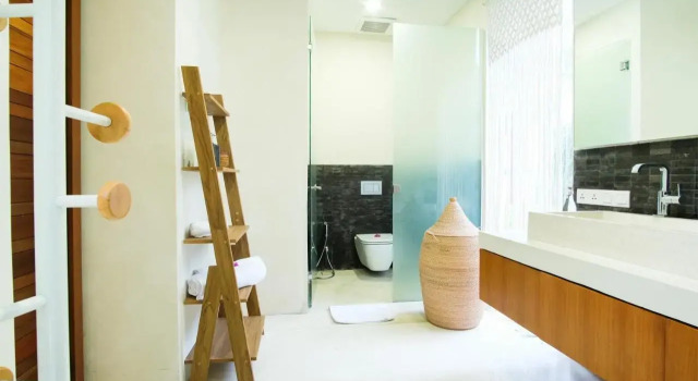 EM Hill Estate, Rezerwuj Hotel Hotele w Selong Belanak z basenem, Basen