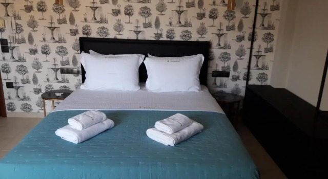 Студия с балконом 4 Seasons Luxury Apartments