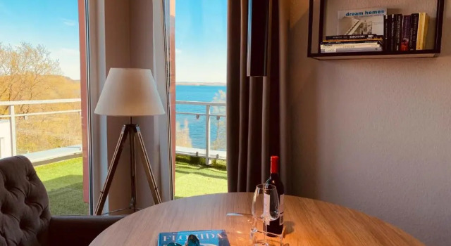 Апартаменты Deluxe Penthouse-Suite am Plöner See