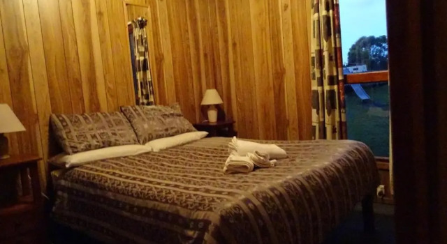 Номер Standard Дуплекс с 3 комнатами Crayfish Creek Van & Cabin Park