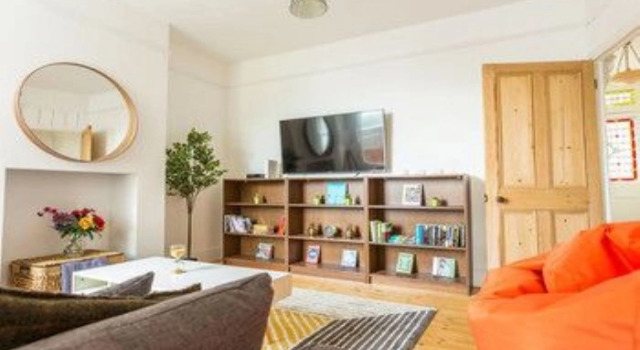 The Magdalene Cottage - Modern & Comfortable 4BDR Family Home, Забронировать Дом для отпуска Виллы Кембриджа, рядом с Железнодорожный вокзал Кембриджа, Вилла