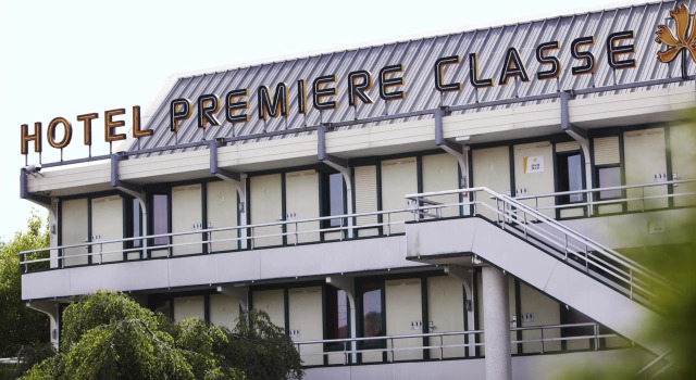 Кровать в общем номере Premiere Classe Reims Sud - Bezannes