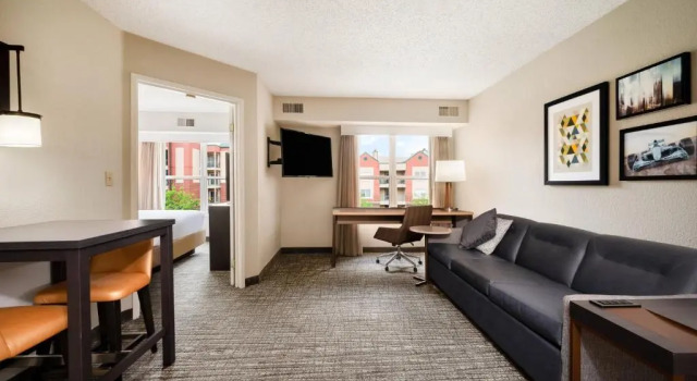 Люкс c 1 комнатой с видом на реку Residence Inn Indianapolis Downtown on the Canal