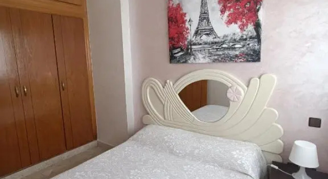 Bel appartement a 2min de Gare TGV Agdal, Забронировать Апартаменты/квартира Отели Рабата с парковкой, рядом с Ministry of Energy, Mines, Water and Environment, Парковка
