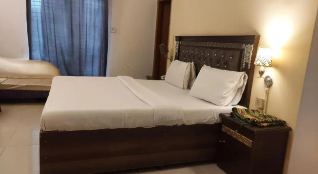 Chancery 2, Prenota Hotel Hotel economici a Gulberg