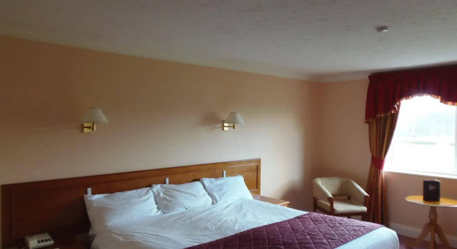 Potters International Hotel