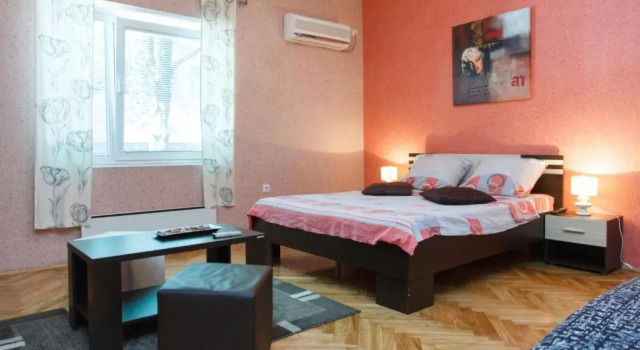 Apartment Aleksandar, Забронировать Апартаменты/квартира Врачар Белград, рядом с Музей Николы Тесла
