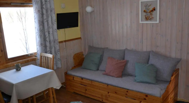 Standard- tredobbelt værelse Alta River Camping