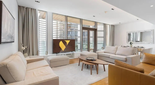 Vogue | Bluewaters Residences steps away from Ain Dubai and Wharf Mall, Забронировать Апартаменты/квартира Отели Эмирата Дубая с бассейном, рядом с Торговый центр The Beach, Бассейн