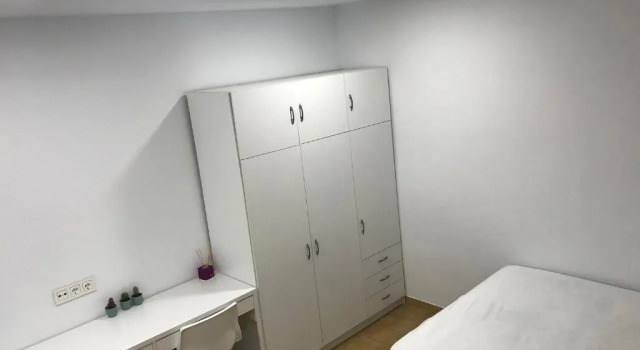 Piso céntrico con Parking a 20min de Barcelona, Забронировать Отель Тарраса Vallès Occidental, рядом с Замок и картезианский монастырь