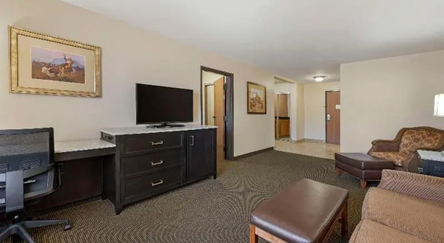 Двухместный люкс Executive с балконом Best Western Plus Country Inn & Suites