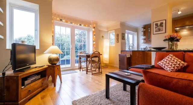 Коттедж Host Stay Tivoli Den