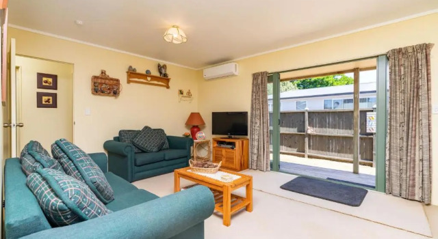 Hibiscus House - Mangawhai Heads Holiday Home
