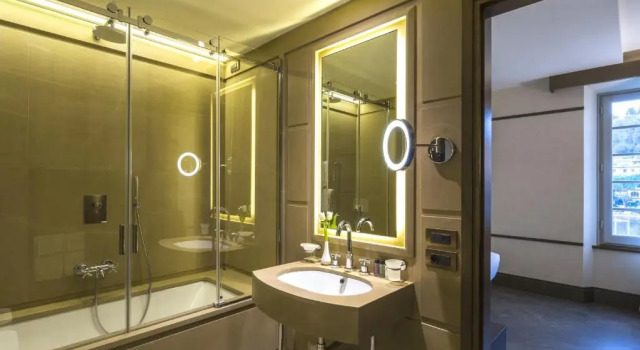 Двухместный номер Deluxe с балконом и с видом на реку Арно Hotel Balestri - WTB Hotels