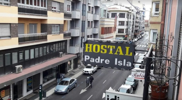 Hostal Padre Isla 1, Забронировать Хостел Хостелы Леона, рядом с Музей современного искусства, Хостел