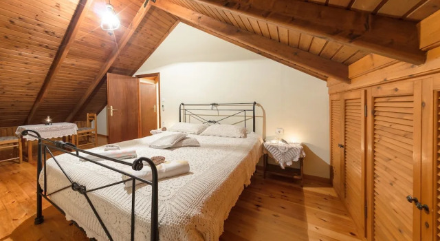 Tesys Studios & Apartments