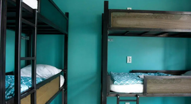 Кровать в общем номере Amsterdam Hostel Leidseplein