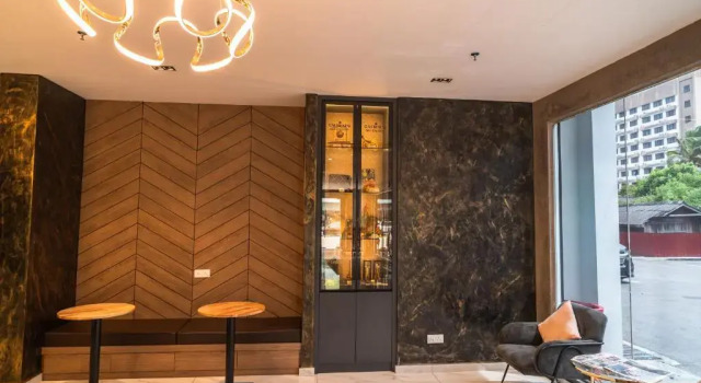 DJ Citi Plaza Hotel & Suites, Забронировать Отель Куала-Тренггану Тренгану