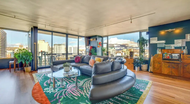 Luxe Dtwn Reno Penthouse ~ 3 Mi to Casinos!, Забронировать Отель Отели Рино 4 звезды, рядом с Ратуша округа Уошо, 4*