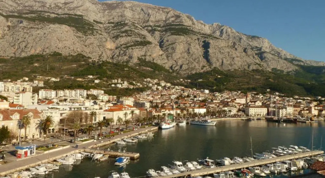 Студия Apartments Adriatika