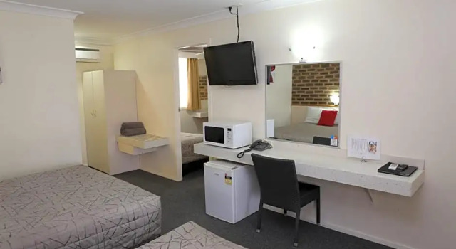 Номер Deluxe Top of the Town Motel