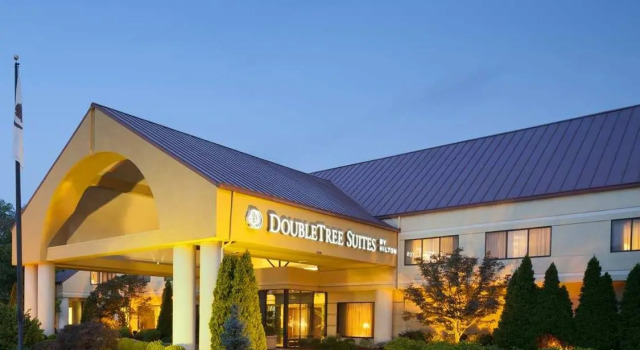 Номер Standard DoubleTree Suites by Hilton Hotel Cincinnati - Blue Ash