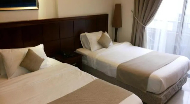 Двухместный клубный номер Standard с балконом Midtown Hotel & Suites