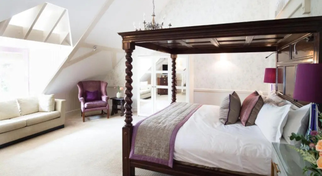Полулюкс Pennyhill Park Hotel and Spa