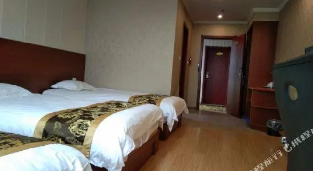 Люкс OYO hudong hotel nanjing
