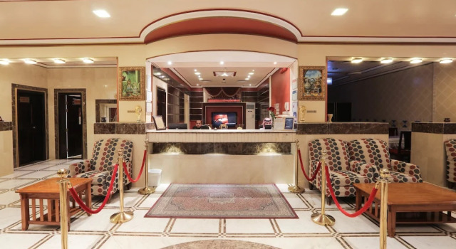 Mansour Grand Hotel