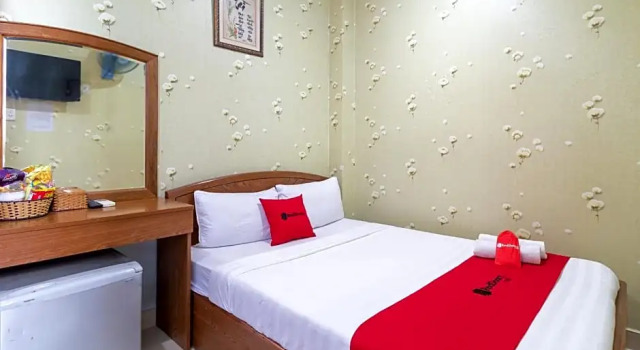 Номер Standard RedDoorz Nam Bac Hotel Phan Dang Luu Phu Nhuan