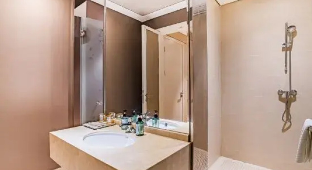 Семейный люкс с 2 комнатами Palace Hotel (Zhongguancun One Yongfeng South Subway Station)
