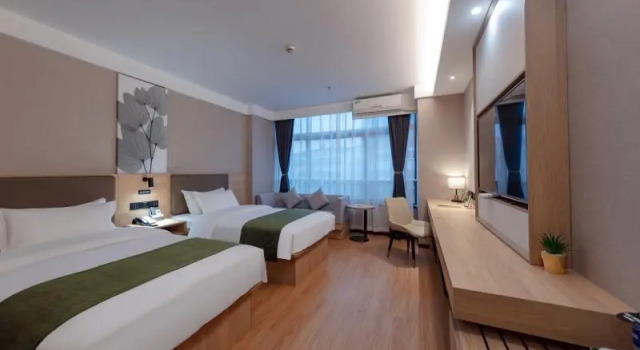 Greentree INN Changzhou Railway Station North Squa, Book Hotel Hoteller i Tianning med parkering, Parkering