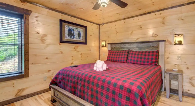 Splashtastic View Lodge, 7 Bedroom, Private Indoor Pool, Theater, Sleeps 20, Забронировать Апартаменты/квартира Апартаменты Гатлинберг, рядом с Hillbilly Golf, Апартаменты/квартира