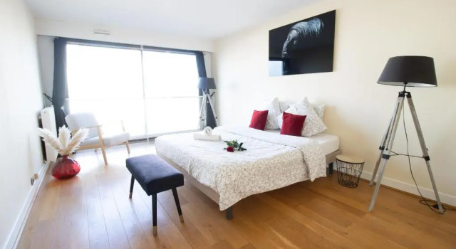 Appartement spacieux vue Cathédrale, Rezerwuj Apartament Reims Champagne