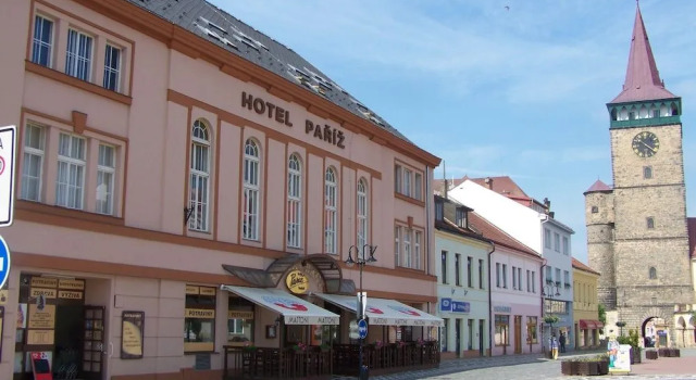 Hotel Paříž, Rezerwuj Hotel Jicin 