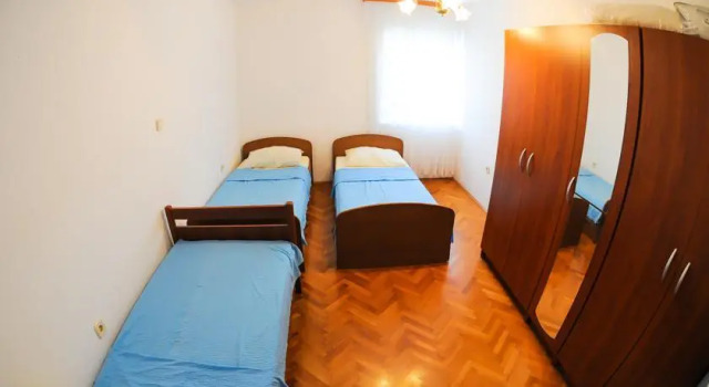 Apartments Vuko, Забронировать Апартаменты/квартира Апартаменты Подстраны, рядом с Частный Пляж «Вилла Палмс Апартментс Никса Рузич», Апартаменты/квартира