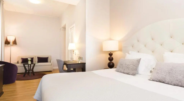 Полулюкс Elite Hotel Adlon