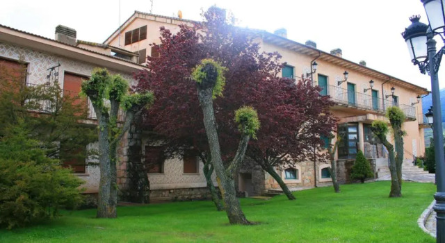 Mirasierra, Κράτηση Ξενοδοχείο Santo Tome del Puerto Σεγκόβια