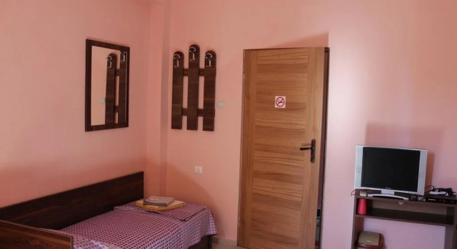 Hostel Victoria, Забронировать Хостел Отели Силистры с парковкой, Парковка