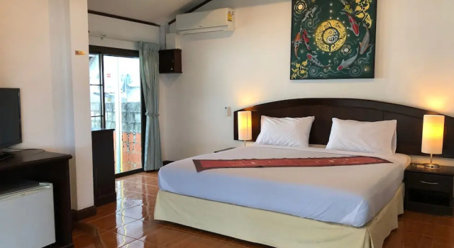 Бунгало с балконом Noble House Beach Resort