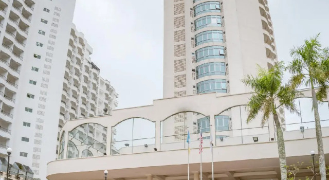 J Beach Suites At Paradise Rainbow Beach Resort