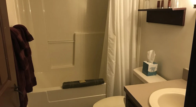 Номер Economy Inn at Millrace Pond