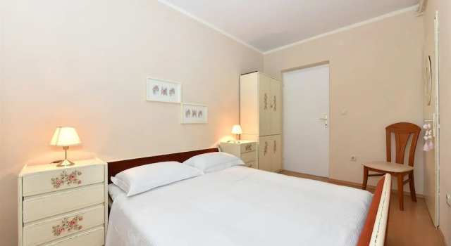 Apartment Mirjana