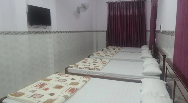 Кровать в общем номере 2001 Motel