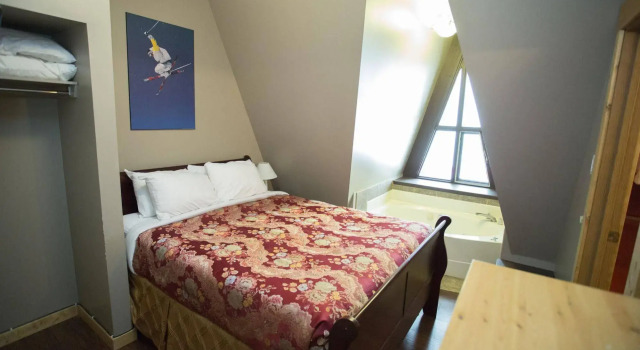 Pinnacles Suite Hotel