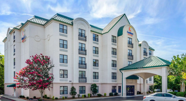 Comfort Suites Hanes Mall, Забронировать Отель Уинстон-Сейлем Северная Каролина